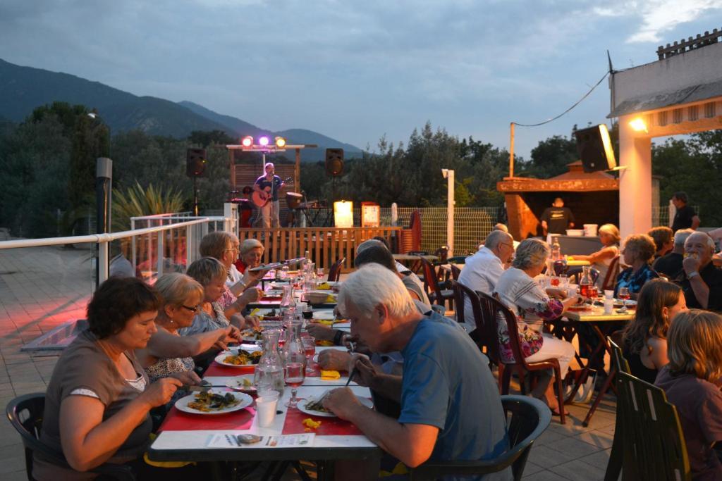 Camping Des Alberes Laroque-des-Albères المظهر الخارجي الصورة